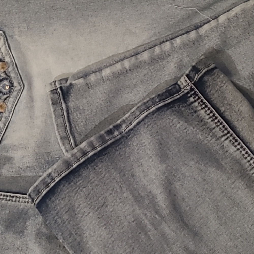 Plus Size Jeans - Picture 3 of 4